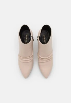 Anna Field Korte Laarzen - Beige 12 Anna Field Korte Laarzen - Beige -Anna Field 24d56426afbf4c7aab266a44ce48f8cc