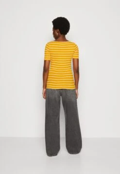 Anna Field T-Shirt Print - Dark Yellow/White 11 Anna Field T-Shirt Print - Dark Yellow/White -Anna Field 6266442cd1aa4081b5fa7a1857bda977