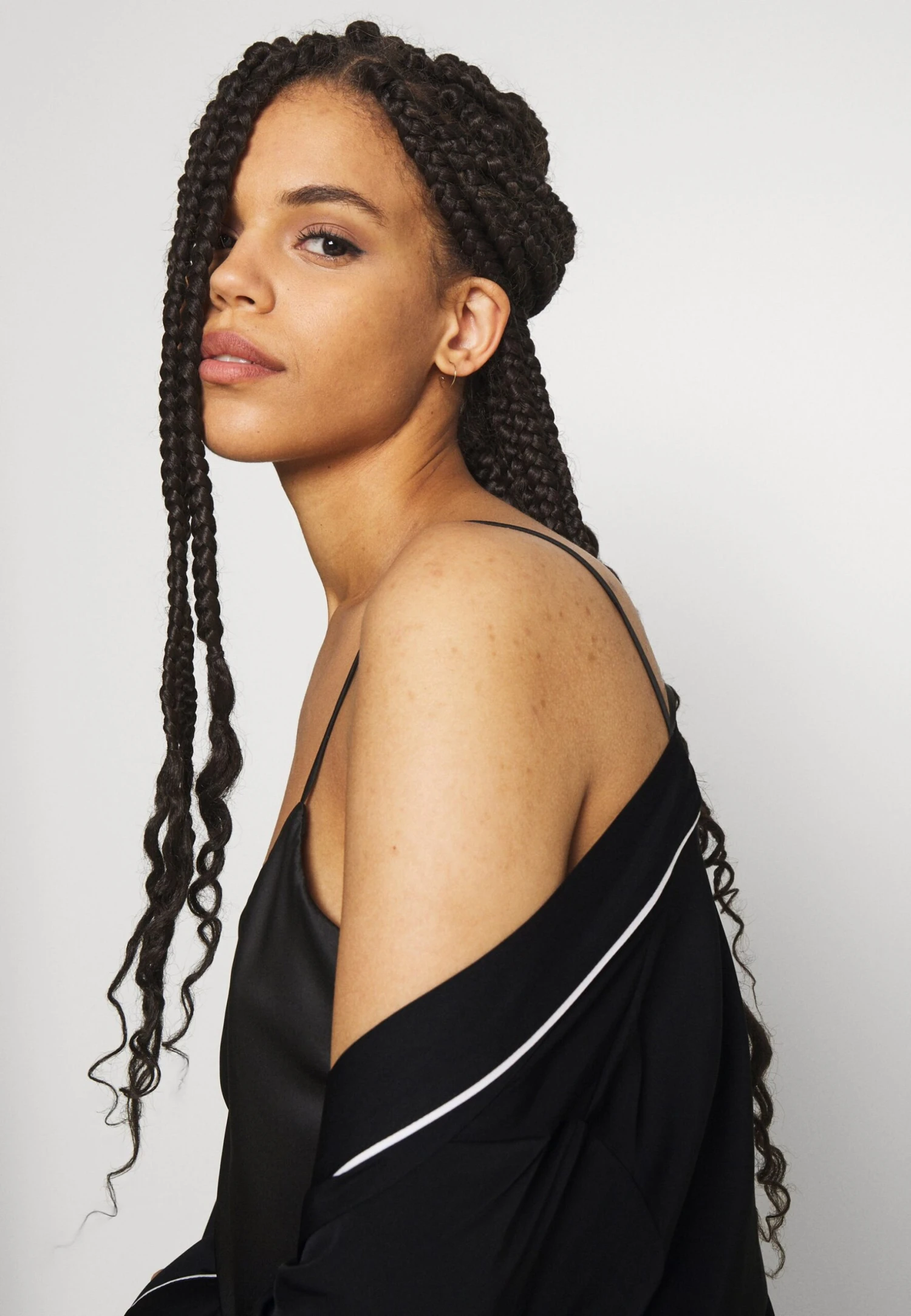 Anna Field Amanda Satin Dressing Gown - Badjas - Black 6 Anna Field Amanda Satin Dressing Gown - Badjas - Black - Afbeelding 4